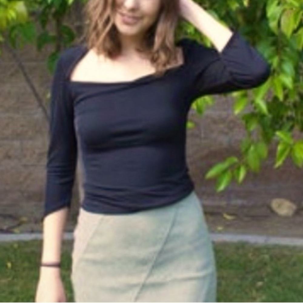 Small Black Square Neck Blouse 3/4 Sleeves